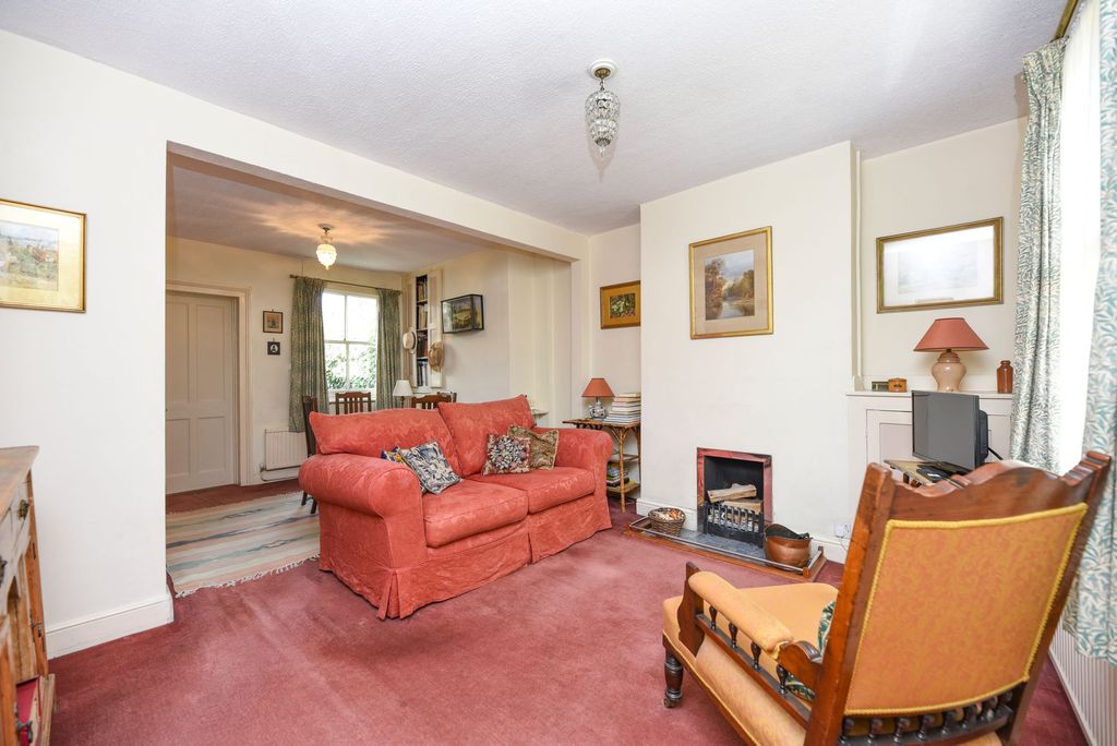 Property photo 2 of 14