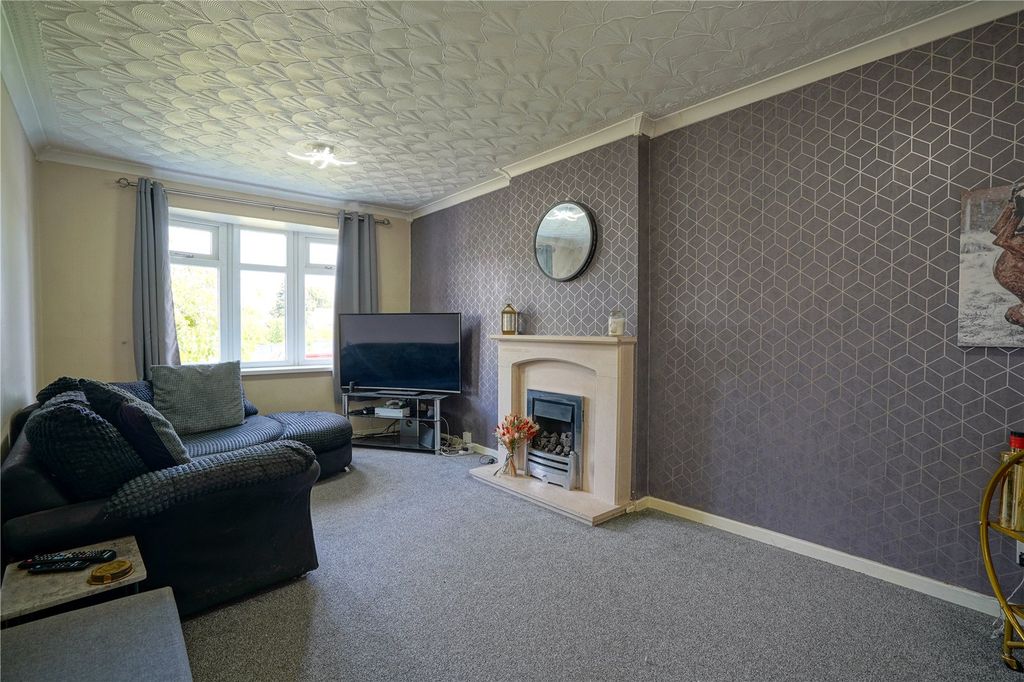 Property photo 2 of 11 Picture No. 14