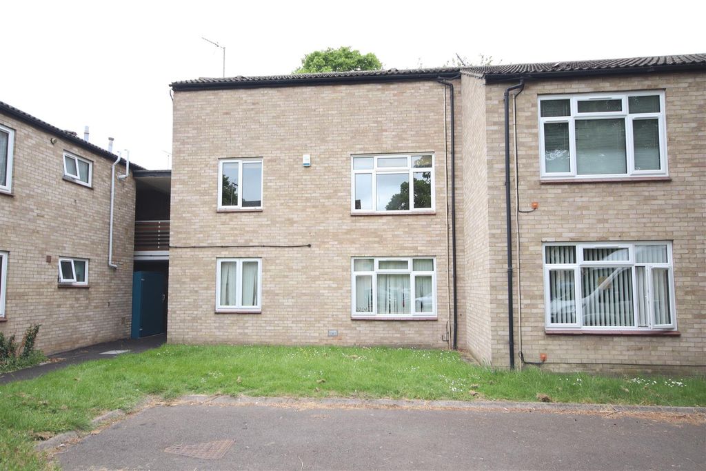 Property photo 1 of 5