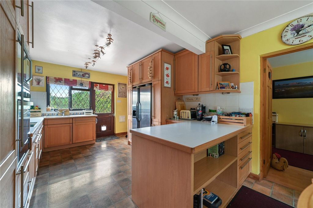 Property photo 3 of 16 Picture No. 33