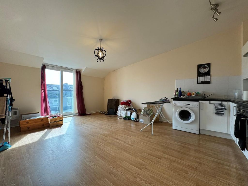 Property photo 3 of 10 4.Jpg