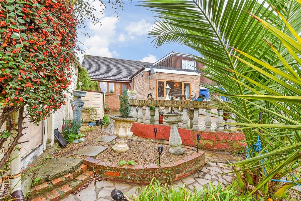 Property photo 2 of 11 External Lifestyle Photograph