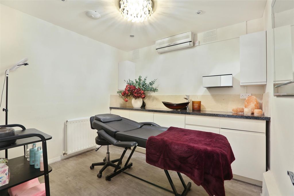 Property photo 1 of 15 Ach_8297.Jpg