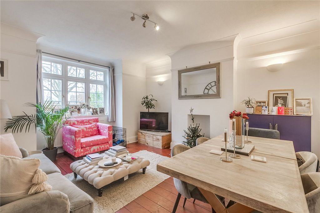 Property photo 1 of 16 Picture No. 11