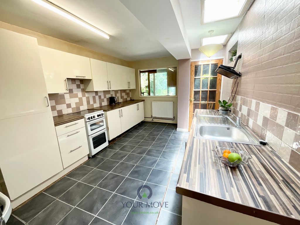 Property photo 3 of 13 Pbox-Img.Jpg