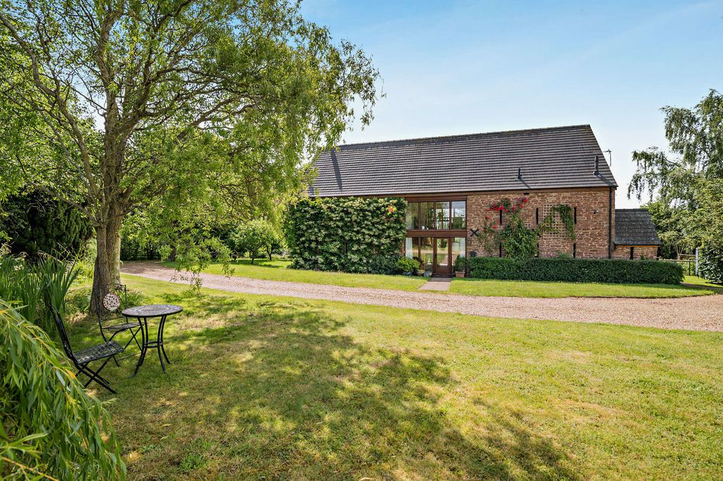 Property photo 2 of 43 Photo 18