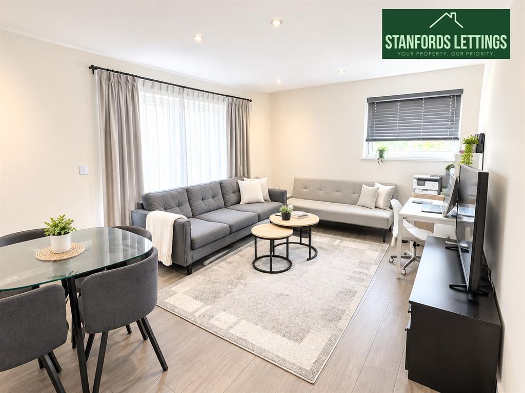 Property photo 1 of 5 Lounge.Png