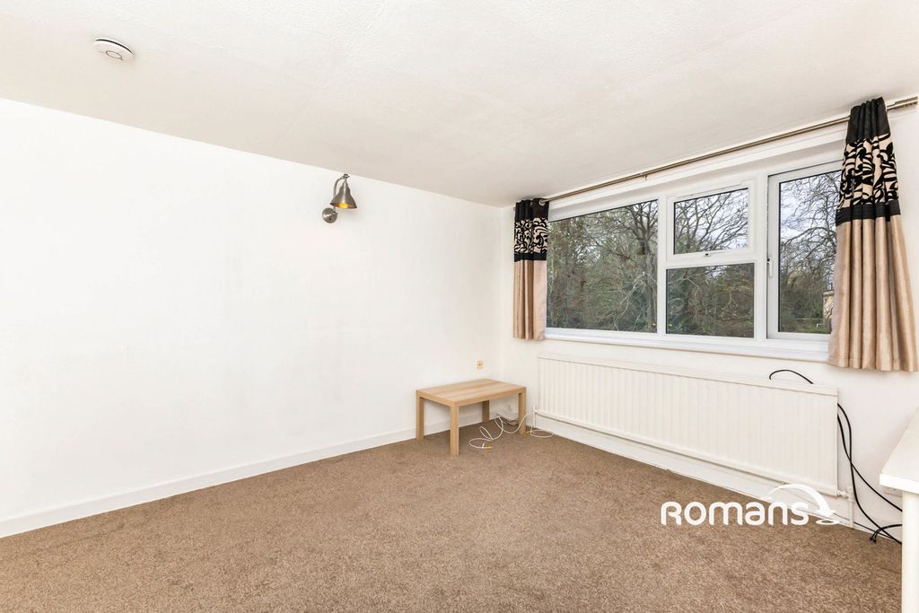 Property photo 2 of 10 Photo