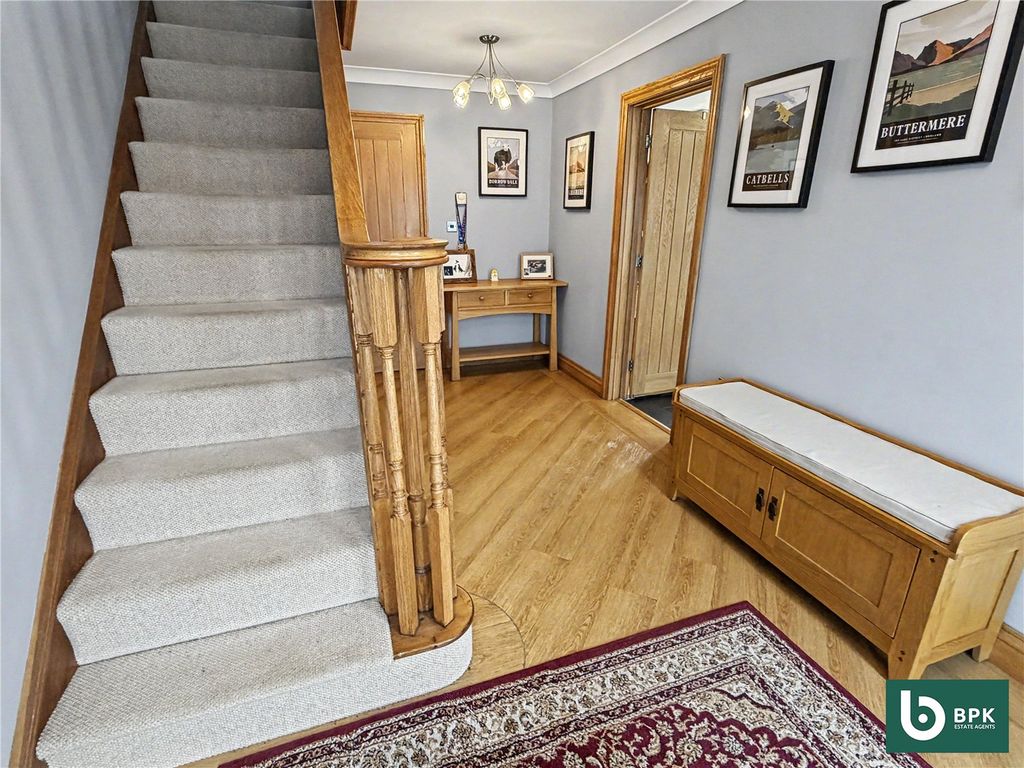 Property photo 2 of 19 Picture No. 13