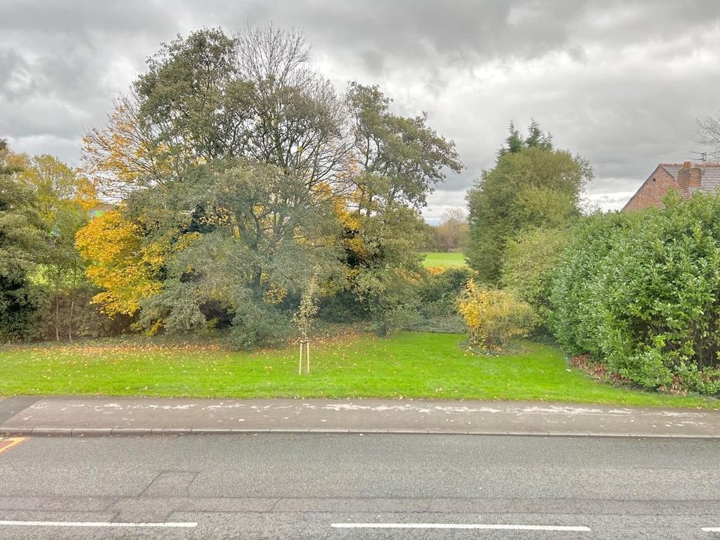 Property photo 2 of 10 Front View.Jpg