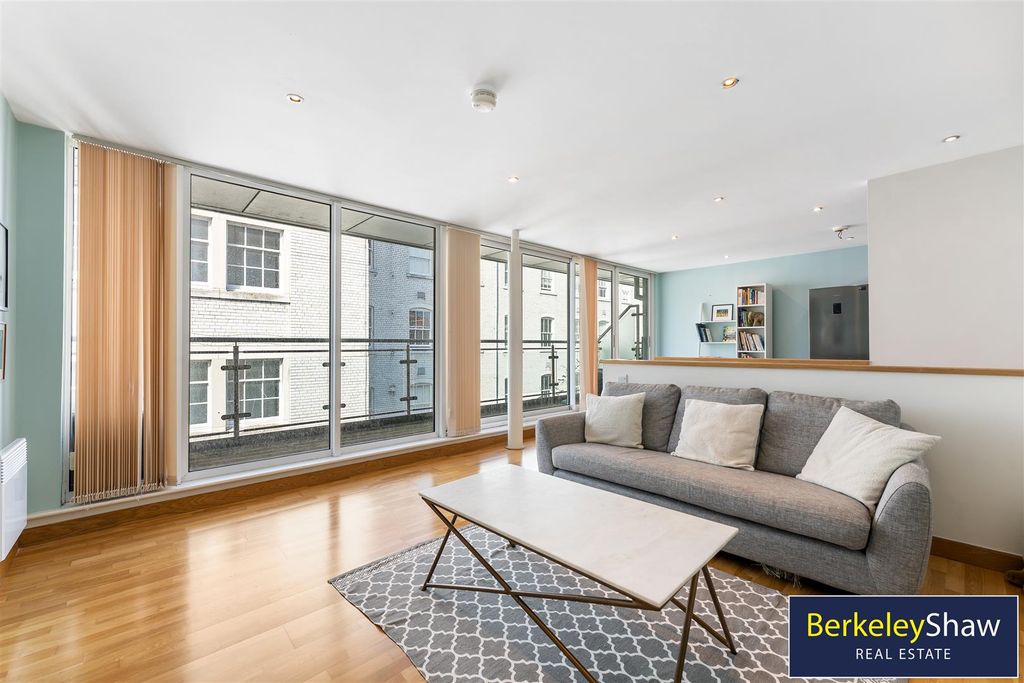 Property photo 2 of 21 Kitchen Diner/Living Area