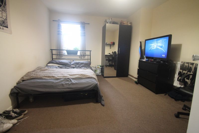 Property photo 2 of 11 Photo 11