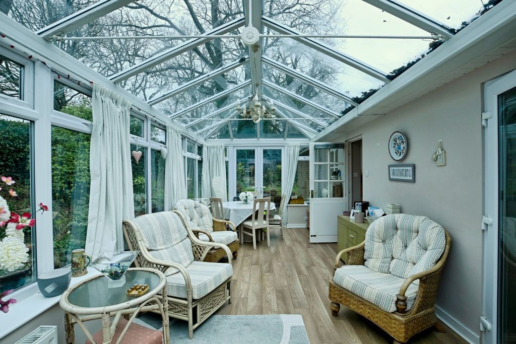Property photo 1 of 17 Pbox-Img.Jpg