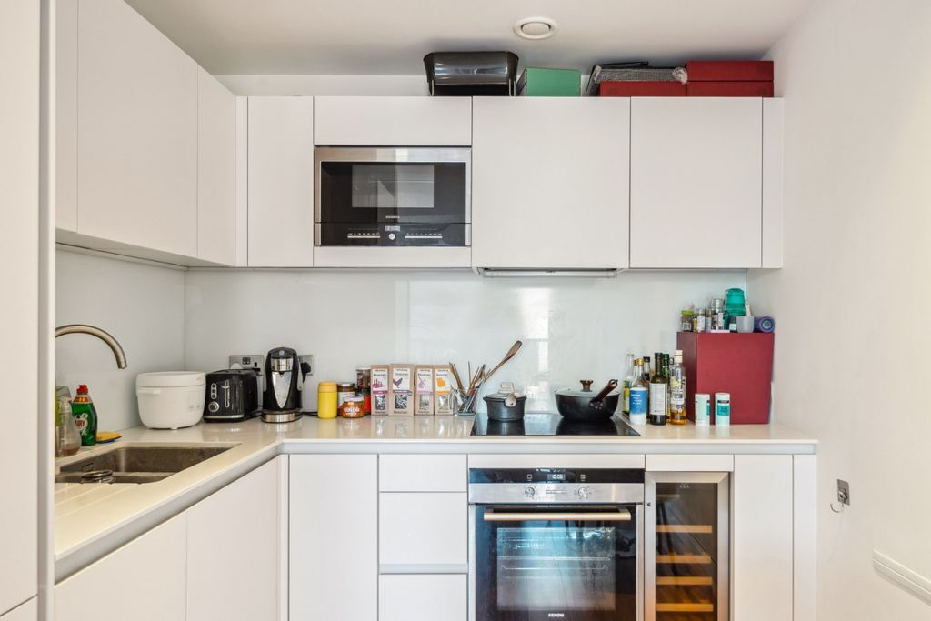 Property photo 3 of 7 4308402