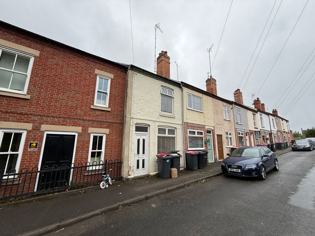 Property photo 2 of 18