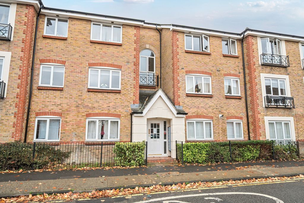 Property photo 1 of 14 Exterior