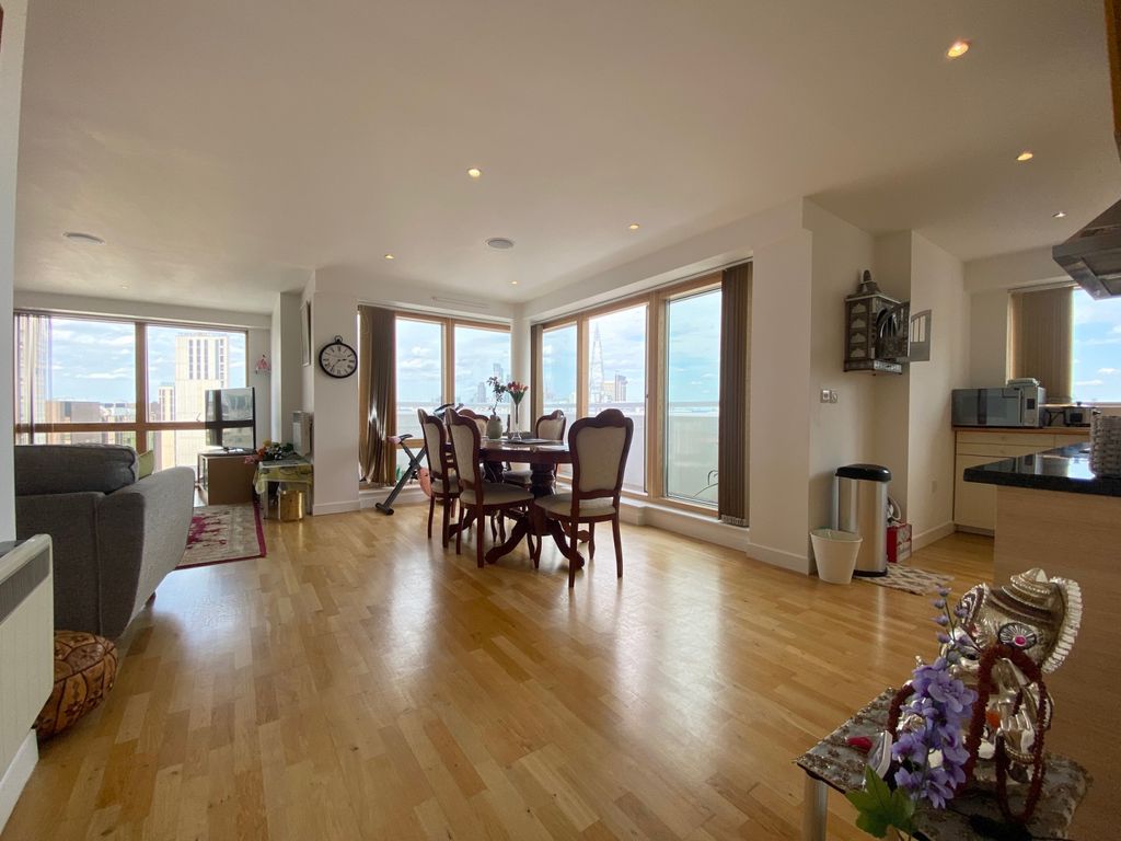 Property photo 2 of 19 Gallery
