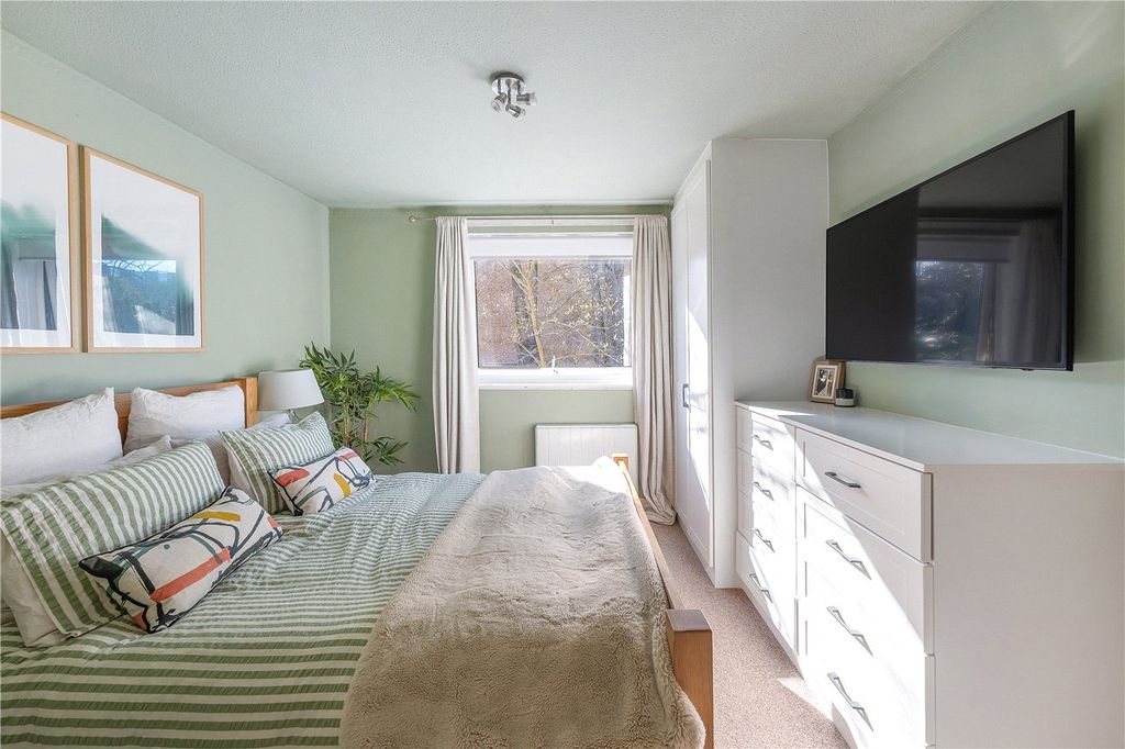 Property photo 3 of 32 Picture No. 16