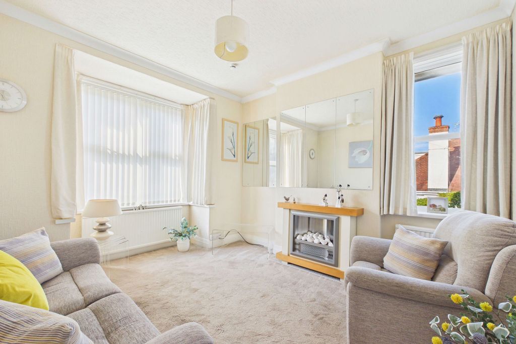 Property photo 2 of 24