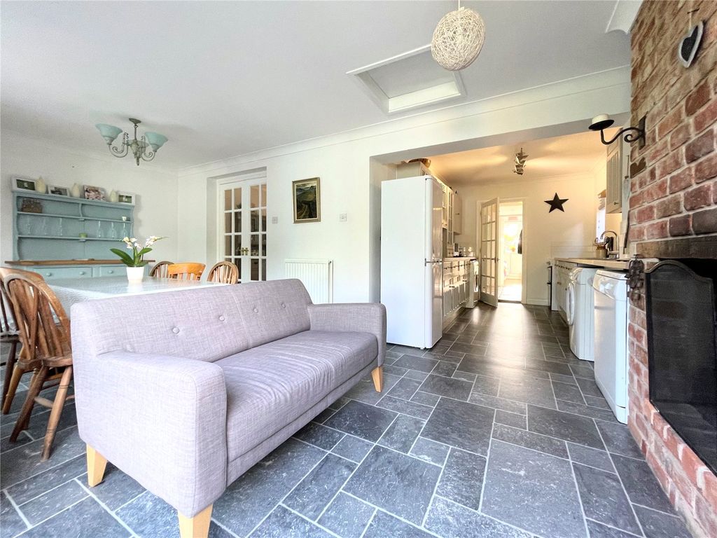 Property photo 3 of 25 Picture No. 06