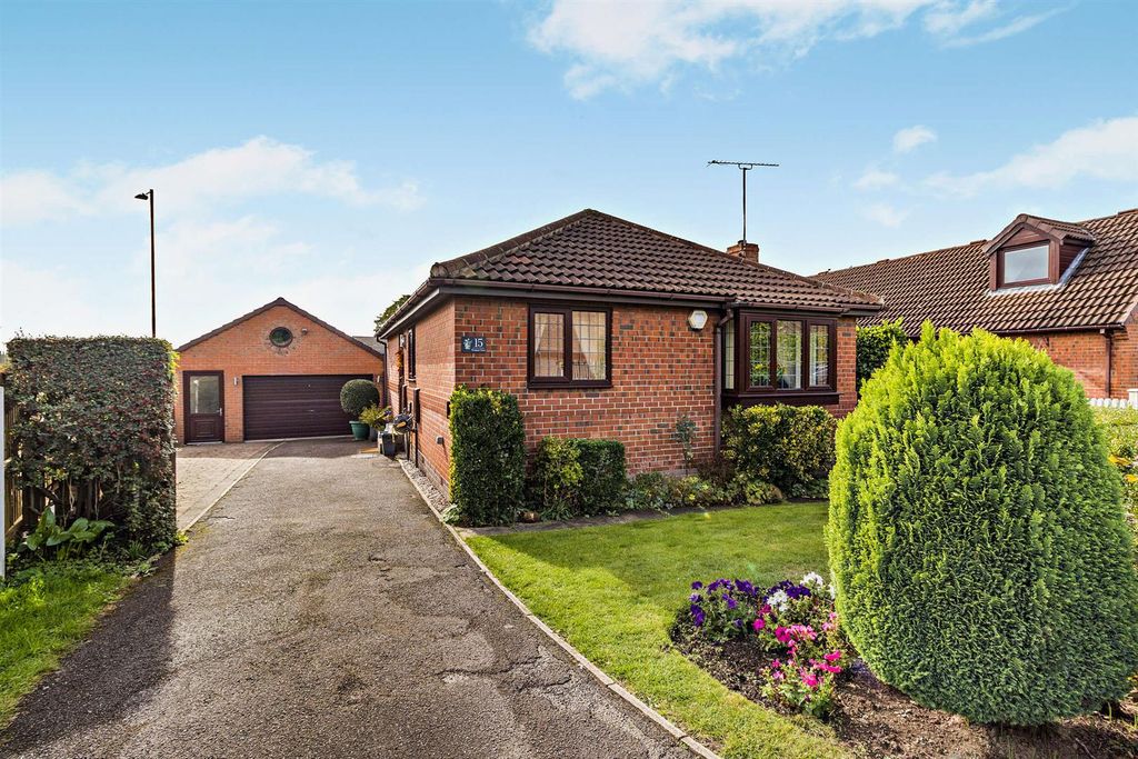 Property photo 1 of 18