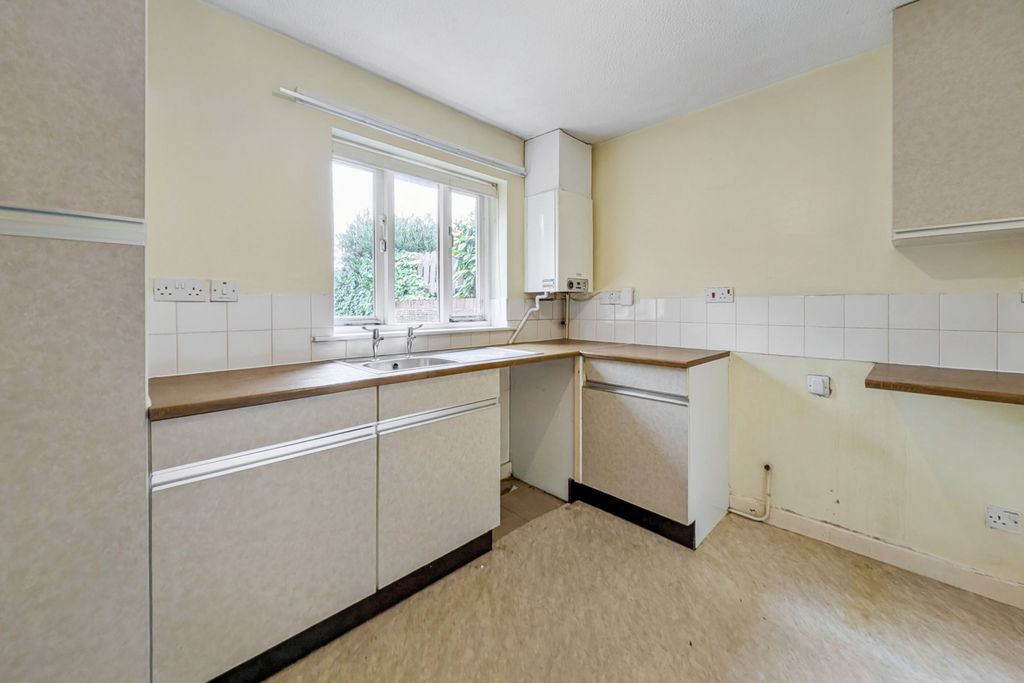 Property photo 3 of 18 7 St. Patricks Walk, Gateshead, Tyne And Wear, Ne10 9Hf