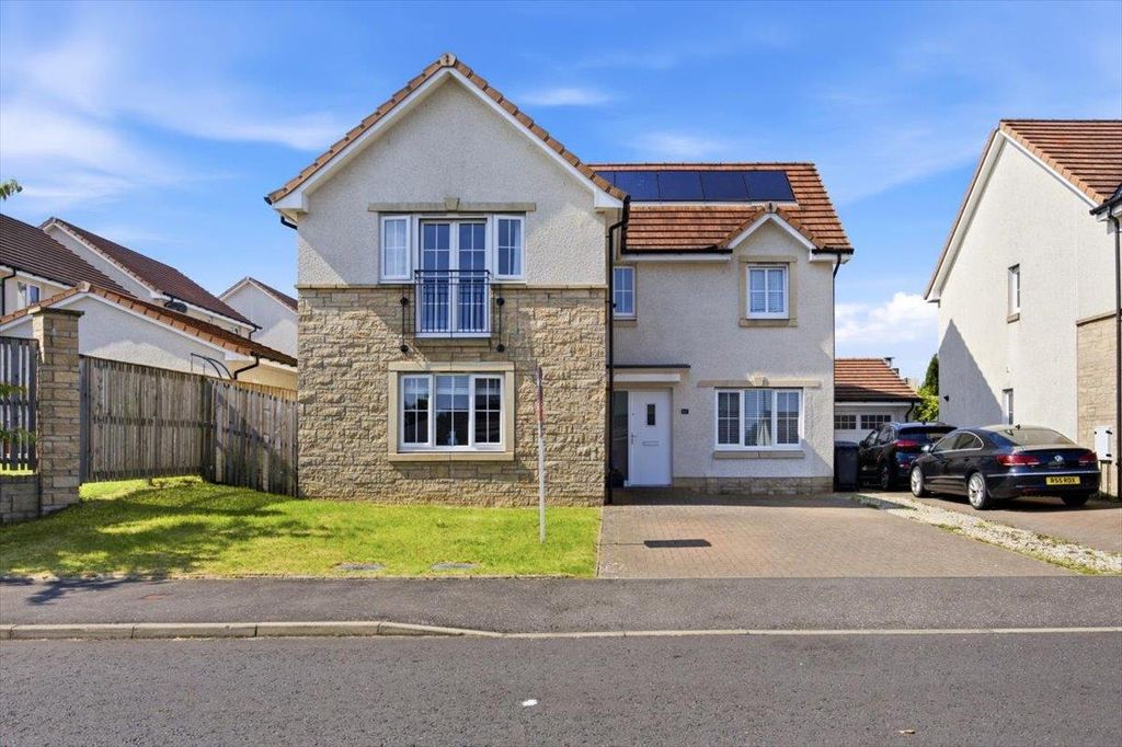 Property photo 1 of 26 01-62_Finart_Crescent_Gartcosh_001.Jpg