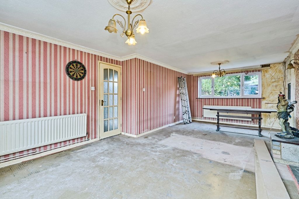 Property photo 2 of 30 Pbox-Img.Jpg