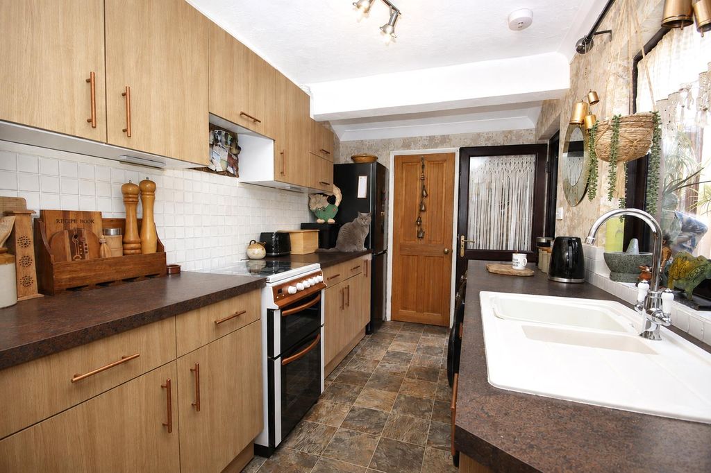Property photo 3 of 26 Bd2A9E13-31A1-4E0A-9967-2dcc29F82c74.Png