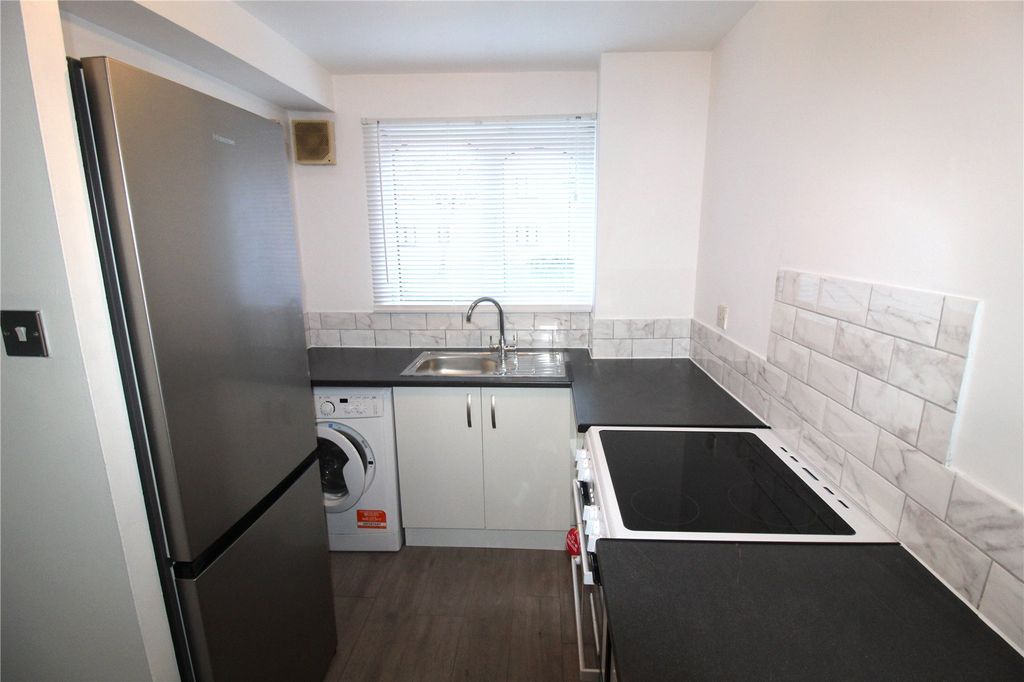 Property photo 3 of 9 Picture No. 05