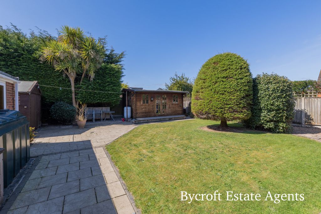 Property photo 2 of 13