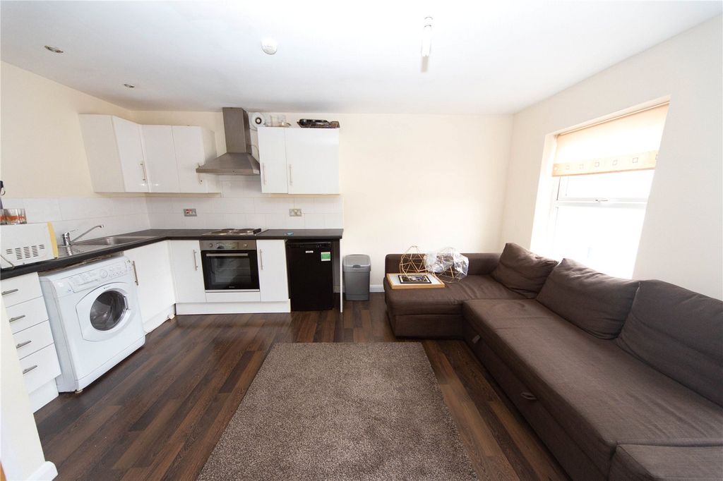 Property photo 3 of 6 Picture No. 09