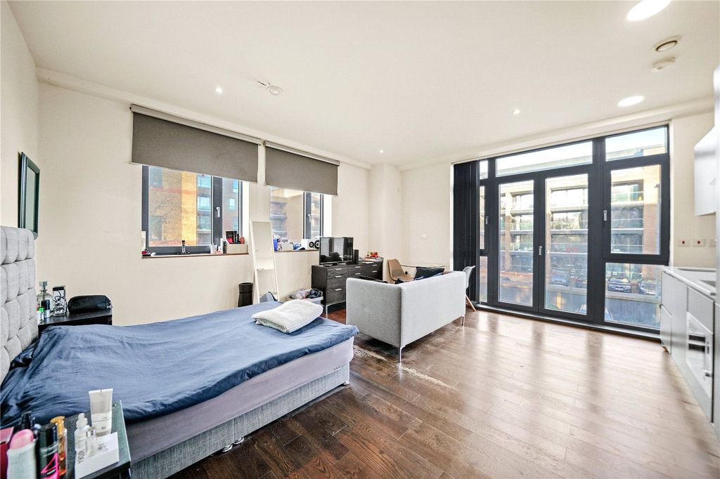 Property photo 3 of 11 Picture No. 22