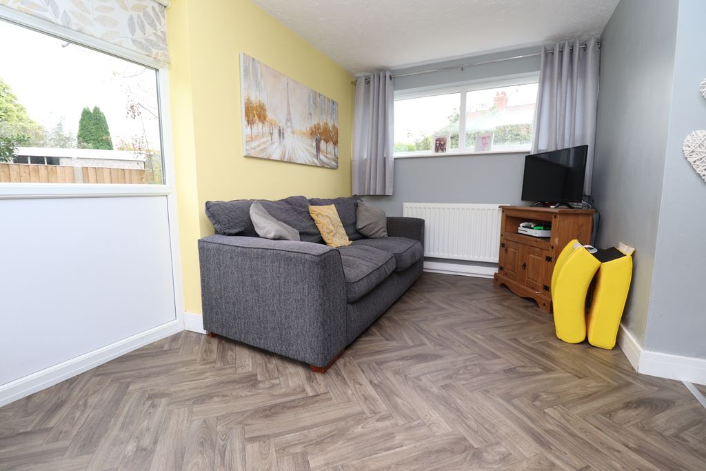 Property photo 3 of 13 Img_0972