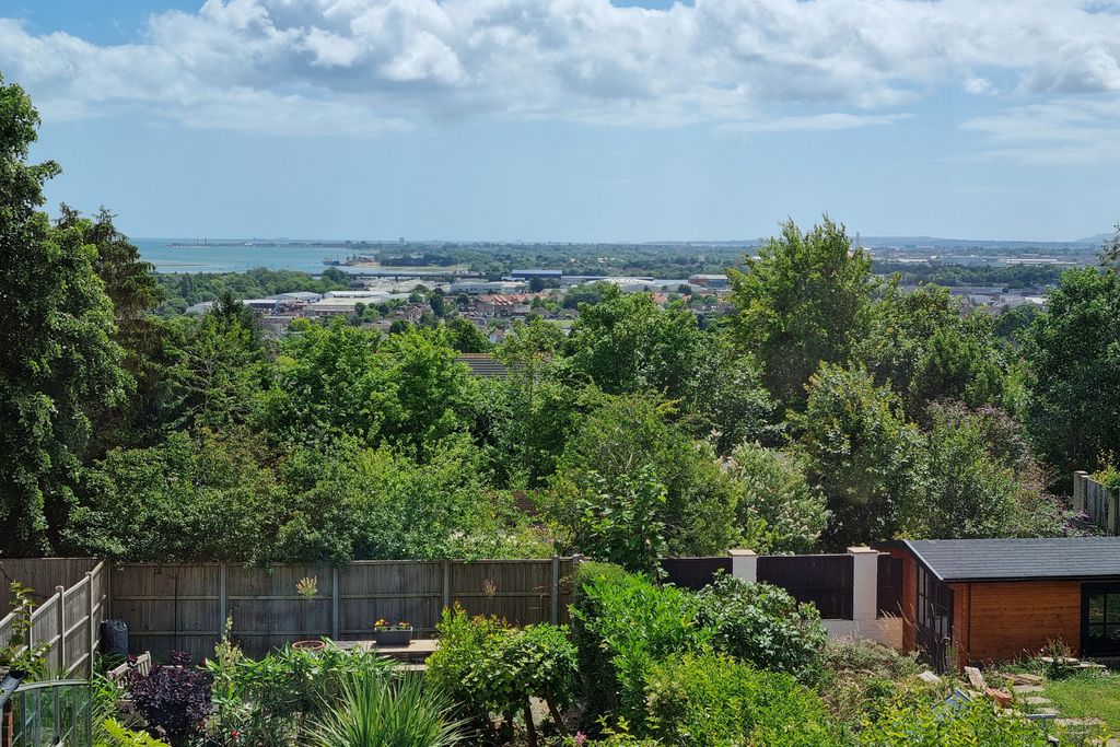 Property photo 2 of 20 20240704_135905