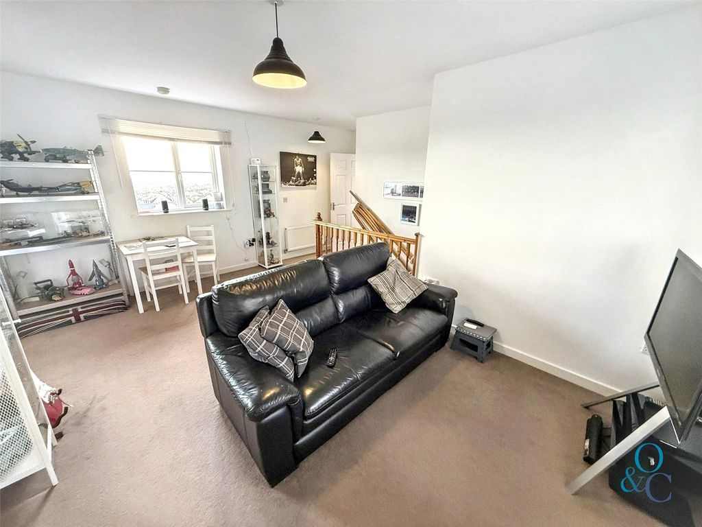 Property photo 3 of 16 Picture No. 09