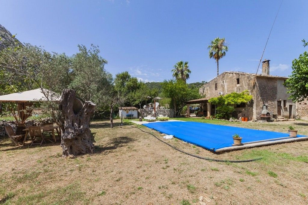 Property photo 1 of 20 House &amp; Garden