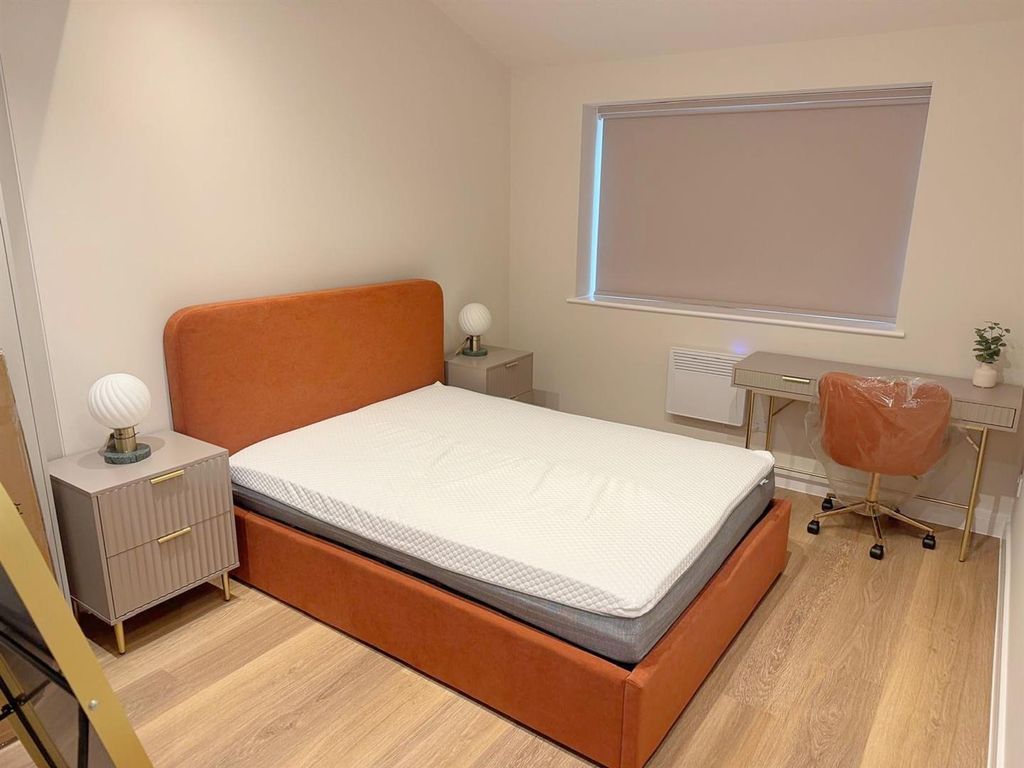 Property photo 1 of 10 Bed Pic - Edit.Png