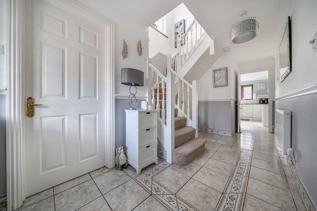 Property photo 2 of 21 Oaks 18.Jpg