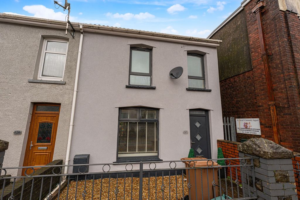 Property photo 1 of 27