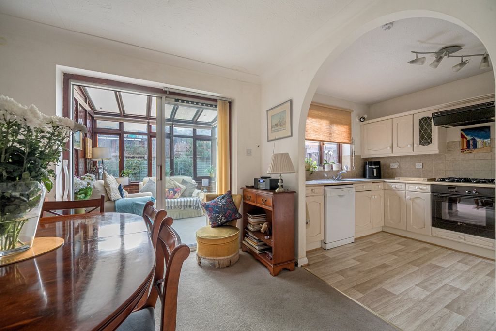 Property photo 2 of 23 Picture No. 10