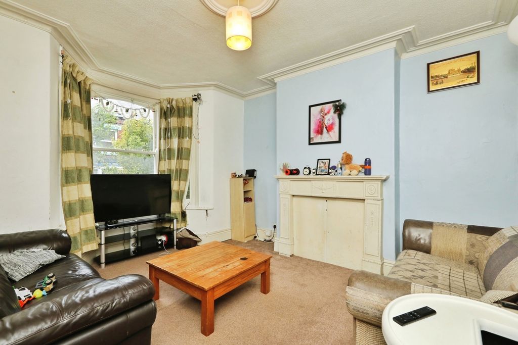 Property photo 2 of 18 Pbox-Img.Jpg