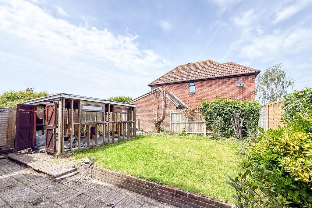 Property photo 2 of 15