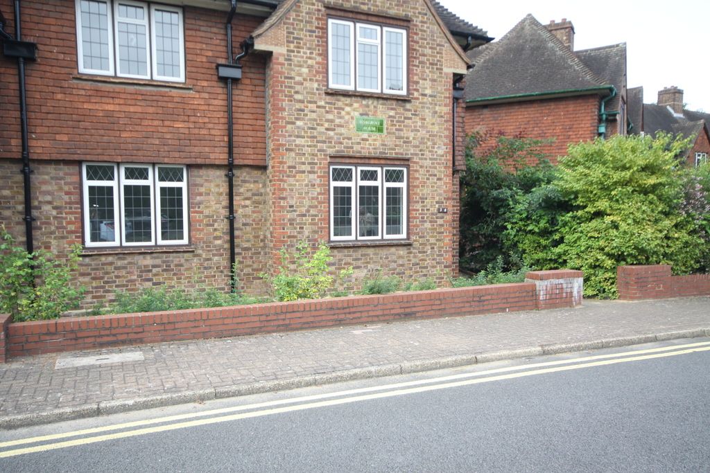 Property photo 3 of 6