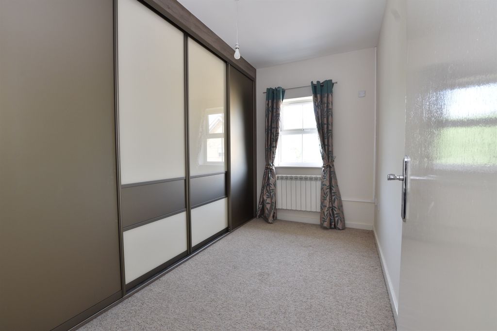 Additional image 9 of 2 bed flat for saleStanbridge Road, Leighton Buzzard LU7