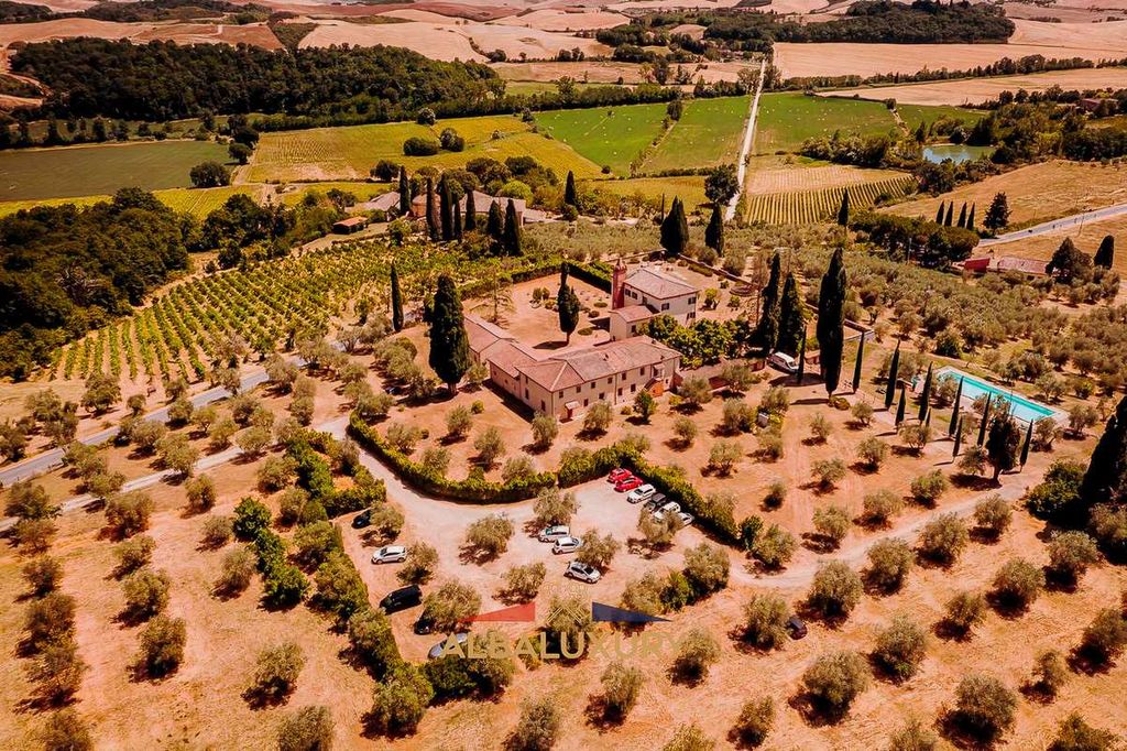 Property photo 3 of 36