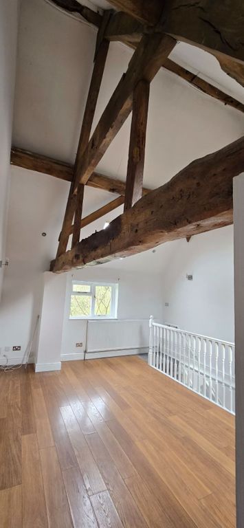 Property photo 3 of 25 Photo 21