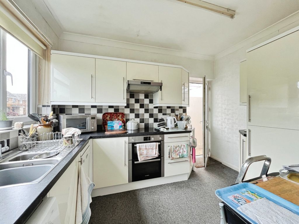 Property photo 3 of 15 4255527