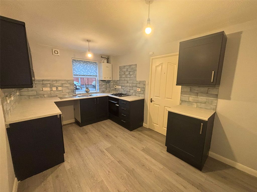 Property photo 2 of 11 Picture No. 03