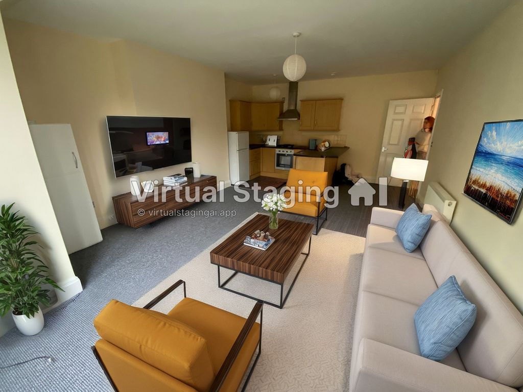 Property photo 3 of 8